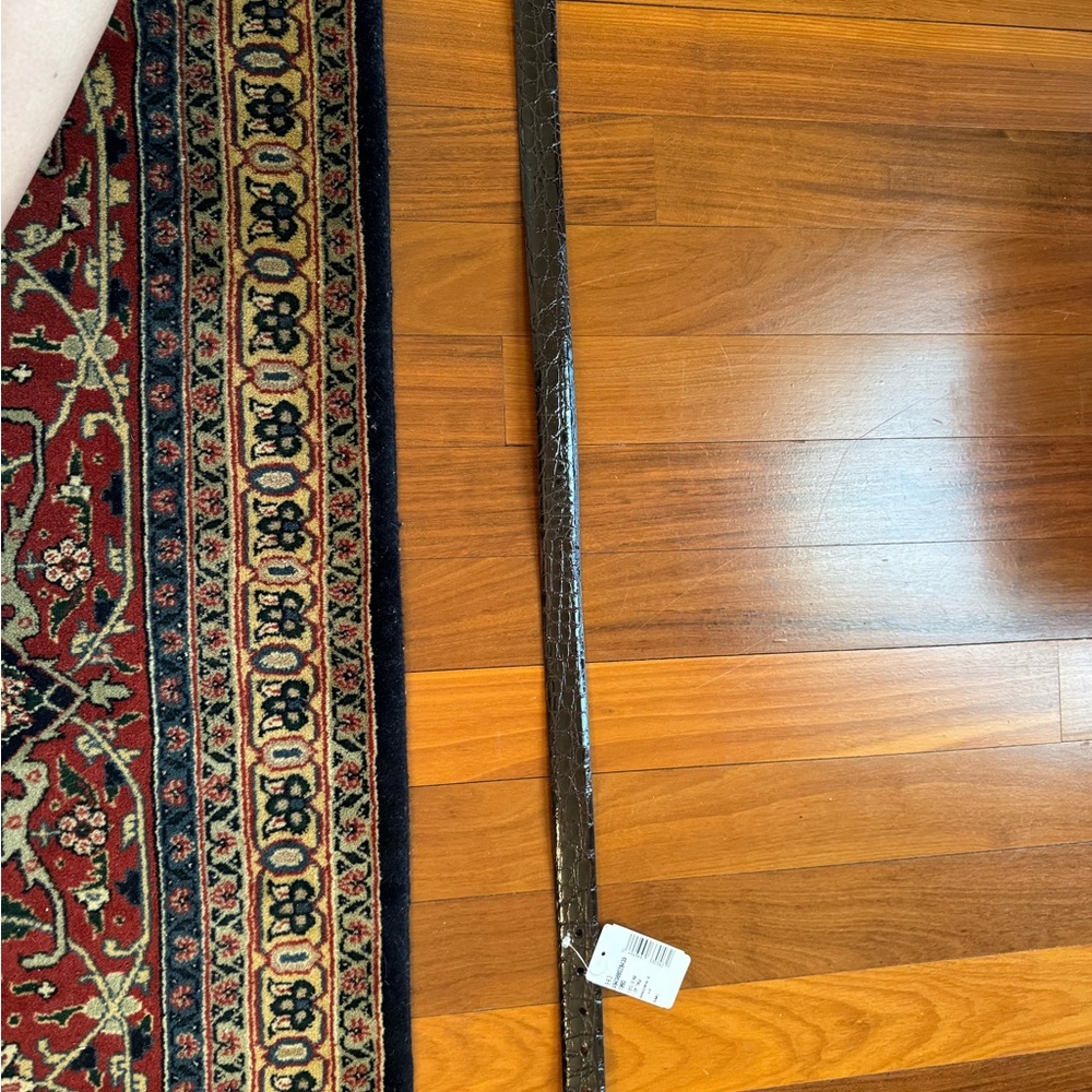 W. Kleinberg genuine crocodile brown belt
NWT.  Size Small